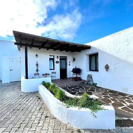 Casa Grande Con Terraza, Barbacoa, Vista A Montana En Ye *