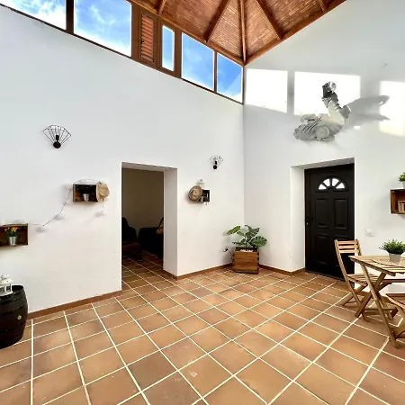 Casa Grande Con Terraza, Barbacoa, Vista A Montana En Ye Апартаменты