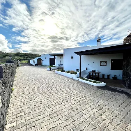 Casa Grande Con Terraza, Barbacoa, Vista A Montana En Ye * Ариа