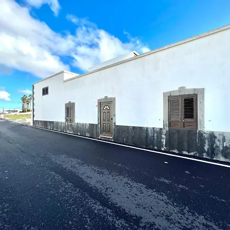 Casa Grande Con Terraza, Barbacoa, Vista A Montana En Ye